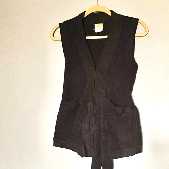 Anthropology thick knit top with pockets and tie for waist - Picture 3 of 3